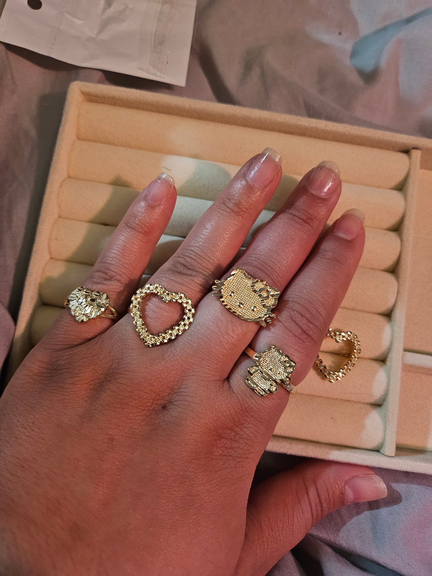 Hello Kitty ring